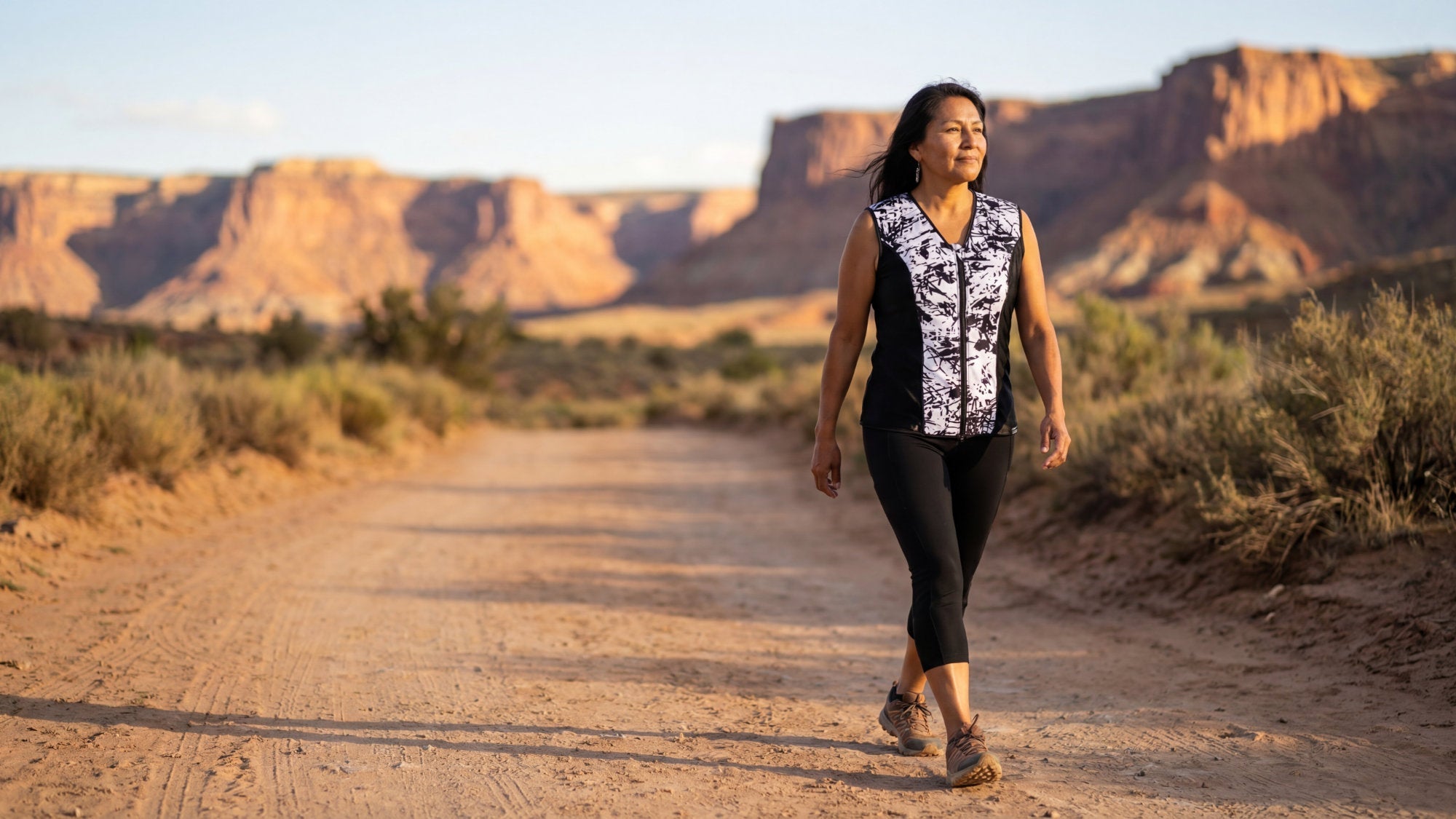 What are the Benefits of Wearing a Weighted Walking Vest for Women’s Fitness Goals